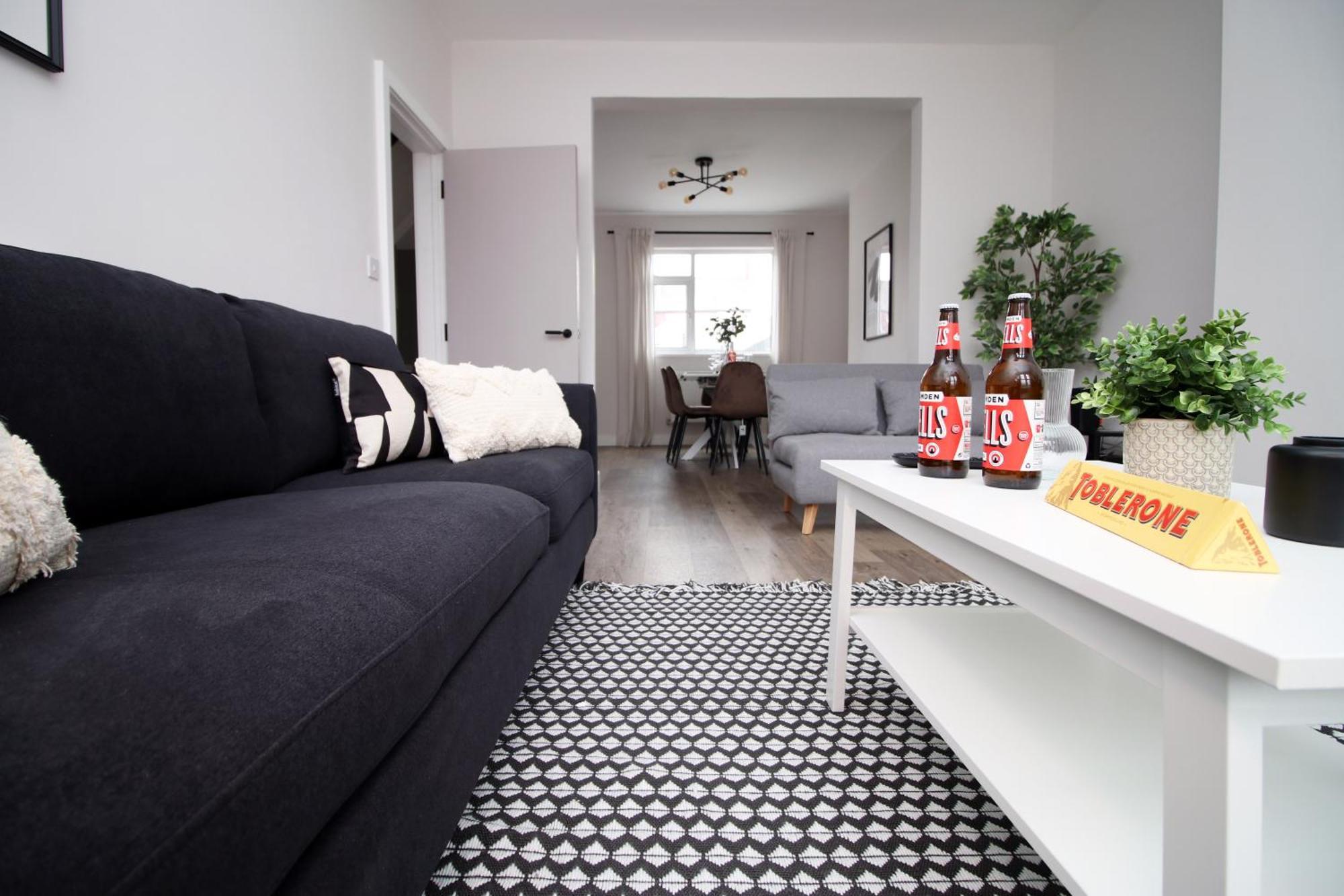 Large 5 Bedroom House - Harlequin Gardens By Ty Sa Cardiff Eksteriør bilde